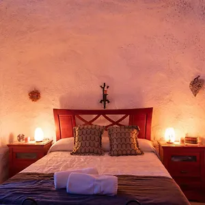 Casa Cueva Con Encanto , Terque España